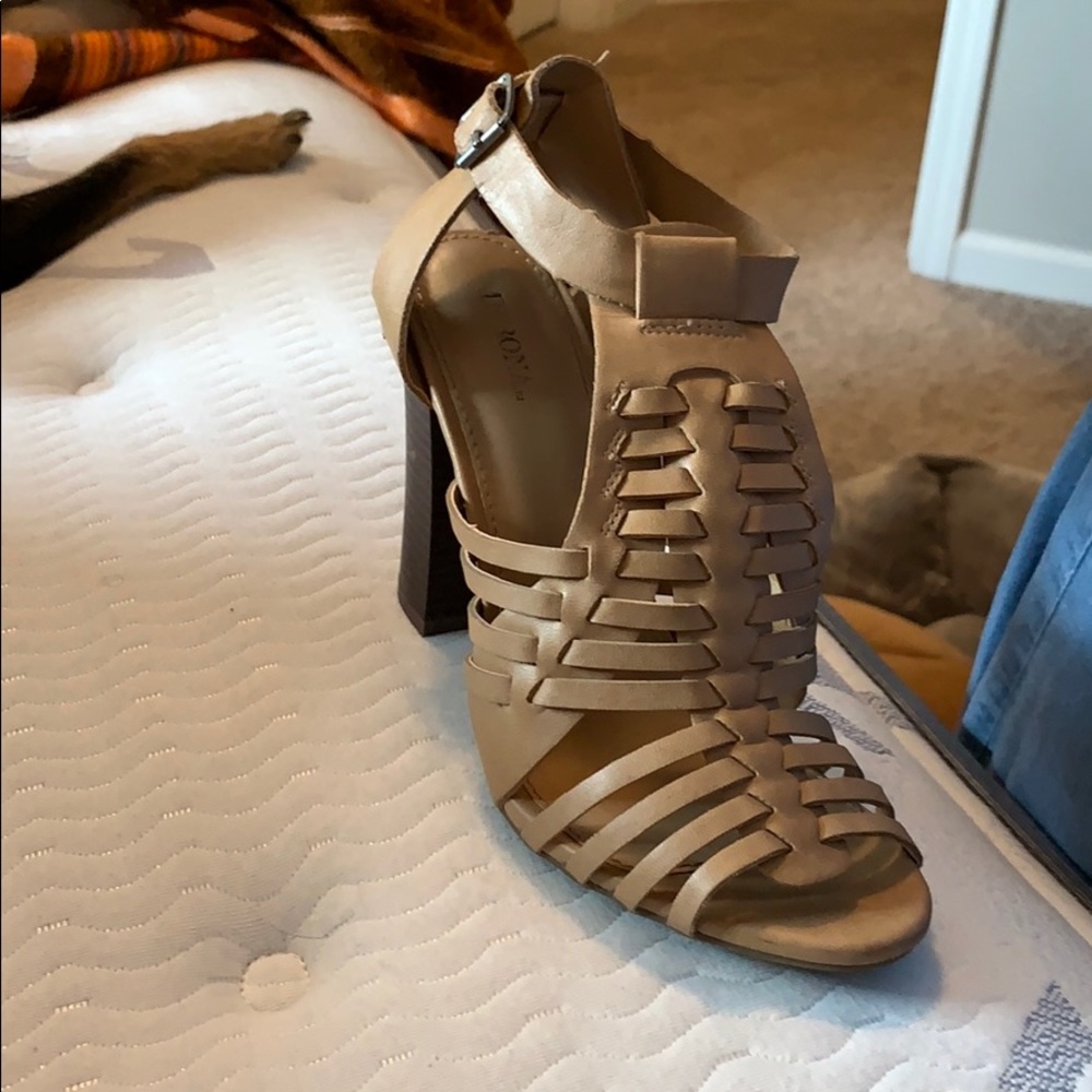 Merona size 7 heels